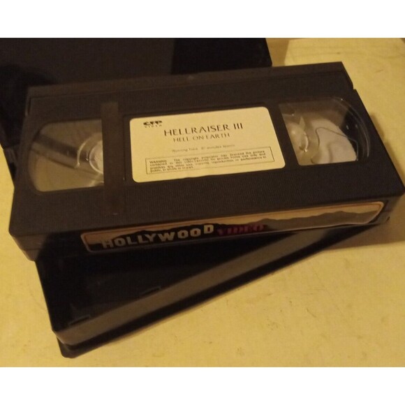 Hellraiser III Hell On Earth VHS Former Rental with cut slipcase in clamshell - Picture 7 of 7